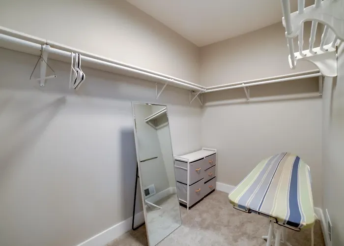 Well-appointed Home: 1 Mi To Dtwn! * Pittsburgh