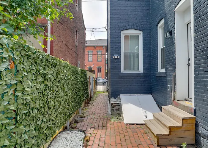 Holiday home Well-appointed Home: 1 Mi To Dtwn! *